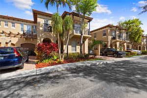 6959 Julia Gardens Dr Coconut Creek, FL 33073 - MLS#A11970986