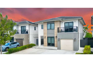 1168 Nw 1st St, Florida City