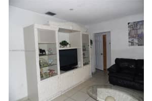 3491 Palm Ave Hialeah, FL 33012 - MLS#A11971031