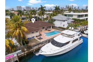 2930 Ne 164th St North Miami Beach, FL 33160 - MLS#A11971063