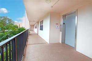 10207 Sunrise Lakes Blvd 204 Sunrise, FL 33322 - MLS#A11971095