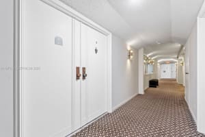 1900 Consulate Pl 2205 West Palm Beach, FL 33401 - MLS#A11971118