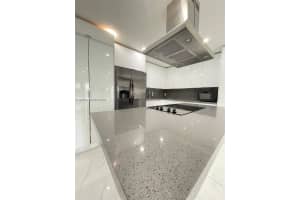 8290 Lake Dr 427 Doral, FL 33166 - MLS#A11971137