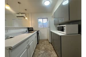 729 Ne 6th St 2 Hallandale Beach, FL 33009 - MLS#A11971170