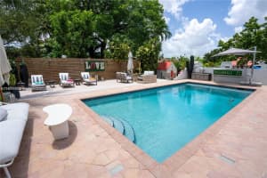 31 Sw 6th St Hallandale Beach, FL 33009 - MLS#A11971172