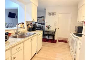 7102 Nw 73rd St Tamarac, FL 33321 - MLS#A11971231