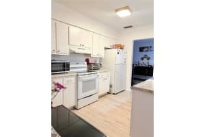 7102 Nw 73rd St Tamarac, FL 33321 - MLS#A11971231