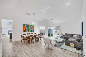 4928 Sw 33rd Way, Hollywood