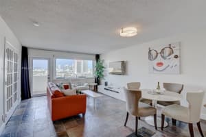 401 Golden Isles Dr 1101 Hallandale Beach, FL 33009 - MLS#A11971255