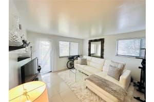 301 Golden Isles Dr (avail May,1) 114 Hallandale Beach, FL 33009 - MLS#A11971279