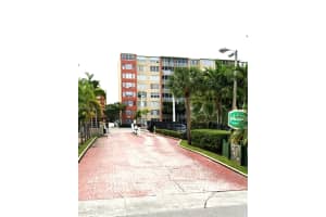 1770 NE 191st St Apt 813-1, Miami, FL 33179, - MLS#A11971318