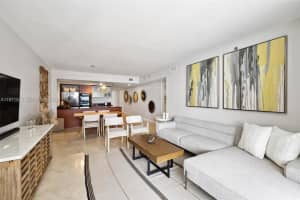 1830 S Ocean Dr 2811 Hallandale Beach, FL 33009 - MLS#A11971325