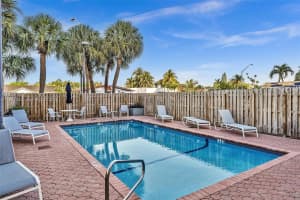 8900 Collins Ave , Surfside, FL 33154 - MLS#A11971343