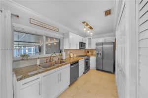 4809 Sw 135th Ct 4809 Miami, FL 33175 - MLS#A11971351