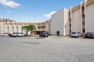 9678 Fontainebleau Boulevard, Miami, FL 33172 - MLS#A11971375
