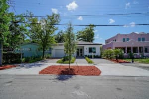 112 Nw 24th Ct, Miami