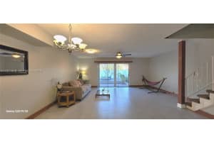 4036 Sw 67th Ter 5 Davie, FL 33314 - MLS#A11971419