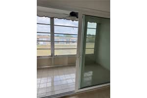 9041 Sunrise Lakes Blvd 303 Sunrise, FL 33322 - MLS#A11971420