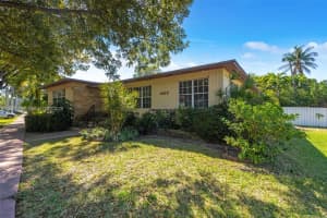 4582 Royal Palm Ave, Miami Beach