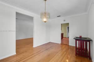 4582 Royal Palm Ave Miami Beach, FL 33140 - MLS#A11971431