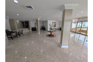 100 Golden Isles Dr Ph9 Hallandale Beach, FL 33009 - MLS#A11971444