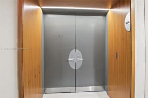 2127 Brickell Avenue 904 Miami, FL 33129 - MLS#A11971483