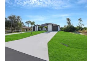 5117 24th St Sw . Lehigh Acres, FL 33973 - MLS#A11971497