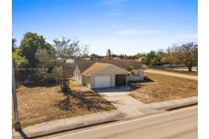 1526 Se Port St Lucie Blvd Port Saint Lucie, FL 34952 - MLS#A11971582