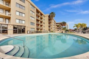 301 Golden Isles Dr 302 Hallandale Beach, FL 33009 - MLS#A11971608