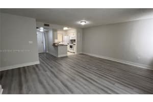 2831 N Oakland Forest Dr 112 Oakland Park, FL 33309 - MLS#A11971624