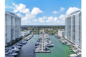 17111 Biscayne Blvd 1701 North Miami Beach, FL 33160 - MLS#A11971629