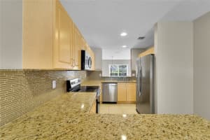 9840 Nw 19th Pl Sunrise, FL 33322 - MLS#A11971658