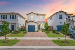 2369 Nw 131st Cir, Miami