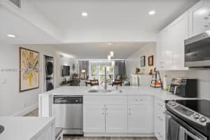 380 Racquet Club Rd 204 Weston, FL 33326 - MLS#A11971732