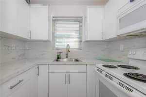 1732 Meridian Ave 203 Miami Beach, FL 33139 - MLS#A11971753