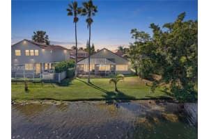 391 Bermuda Springs Dr Weston, FL 33326 - MLS#A11971766