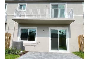 1427 Se 7th Ter 1427 Homestead, FL 33034 - MLS#A11971771