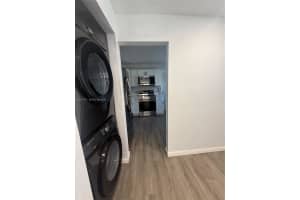 2510 Ne 182nd St 1-front North Miami Beach, FL 33160 - MLS#A11971787