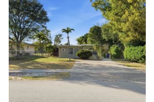 1561 Sw 44th Ter Fort Lauderdale, FL 33317 - MLS#A11971789