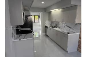 2700 N 34th Ave I Hollywood, FL 33021 - MLS#A11971790