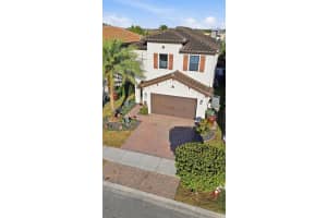 9909 W 32nd Ln Hialeah, FL 33018 - MLS#A11971803