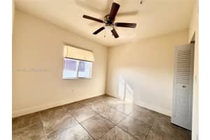 1830 NW 1st St #10, Miami, FL 33125, - MLS#A11971828