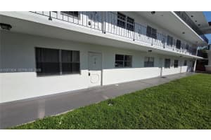 2420 Johnson St 104 Hollywood, FL 33020 - MLS#A11971834