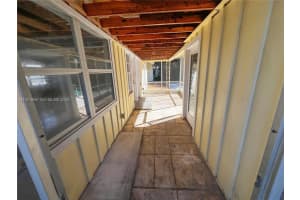 325 Sw Manor Dr Stuart, FL 34994 - MLS#A11971898