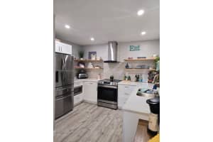 10441 Mahogany Key Cir 102 Miami, FL 33196 - MLS#A11971899