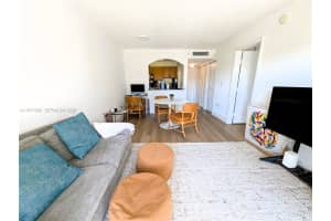 445 SW 11th St APT 408, Miami, FL 33130, - MLS#A11971906