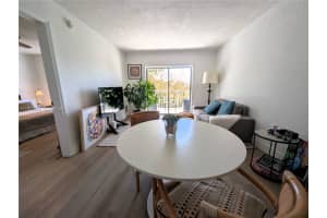 445 SW 11th St APT 408, Miami, FL 33130, - MLS#A11971906