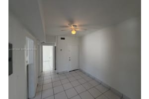 2368 NW 3rd St #4, Miami, FL 33125, - MLS#A11971941