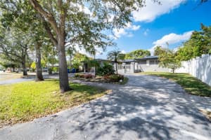 2121 Ne 62nd St Fort Lauderdale, FL 33308 - MLS#A11971947