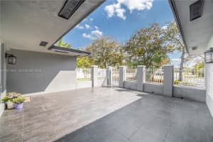 2121 Ne 62nd St Fort Lauderdale, FL 33308 - MLS#A11971947